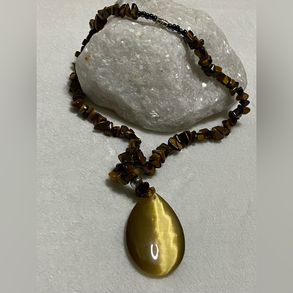 🧿tiger's eye stone, with large pendant. Elegant Gold and Brown Women's Necklace🧿